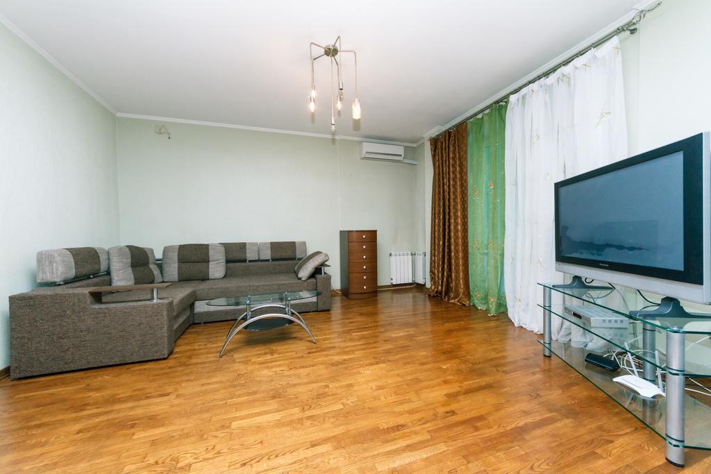 Two-Storey Apartment Near Iec Kiev Eksteriør billede